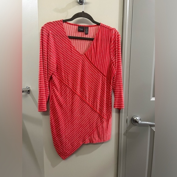 Chico’s Travelers Tunic 3/4 Sleeve Striped 1 V Neck Asymmetrical Pink Coral - Picture 1 of 7